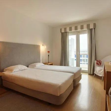 Marina Club Suite Hotel Resort, Lagos 公寓