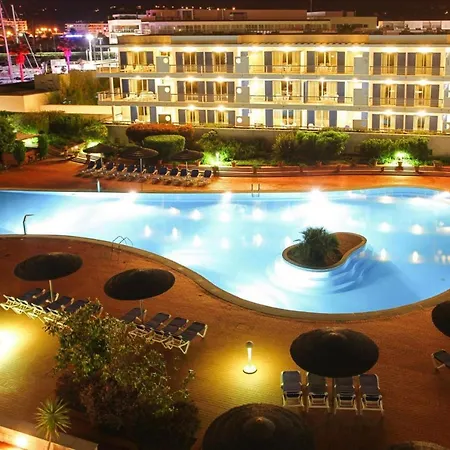 Marina Club Suite Hotel Resort, Lagos 公寓 *